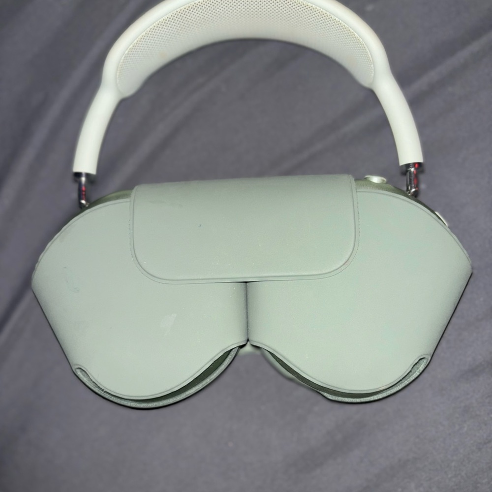 Mint AirPod Max